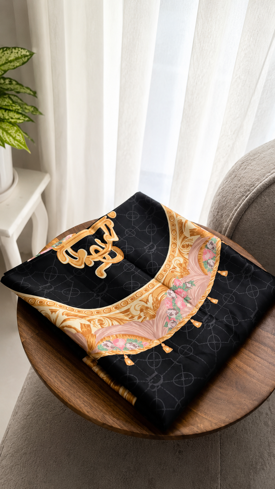روسری ابریشم اشرافی
